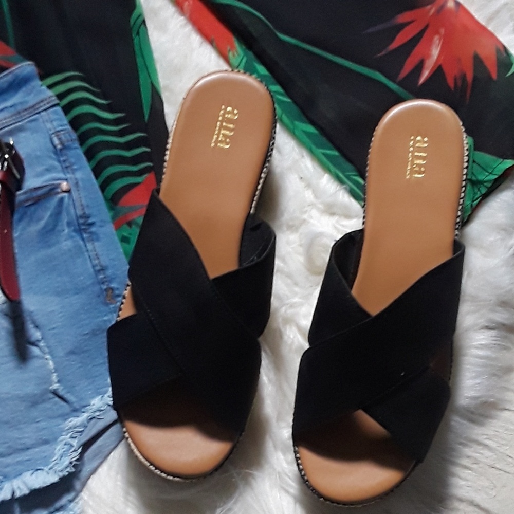 🆕️ A.N.A. Wedge Platform Sandals - Picture 2 of 8